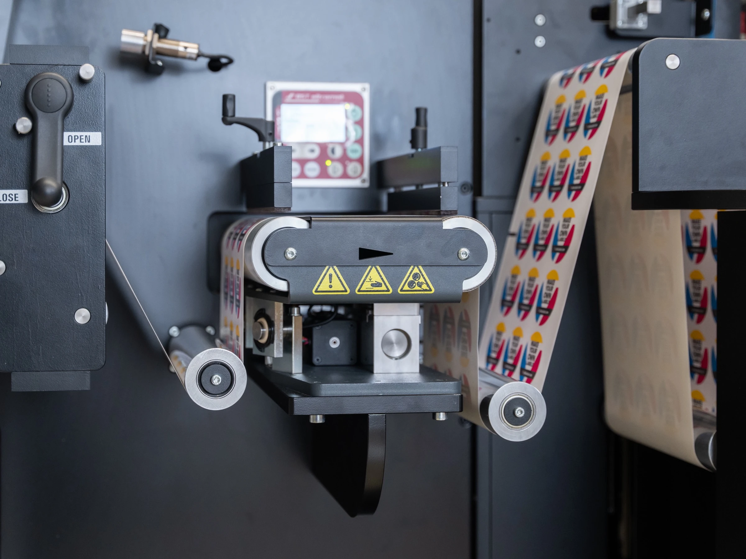 DLP-2200 Digital Label Press with Inline Rotary Finishing - Image 6