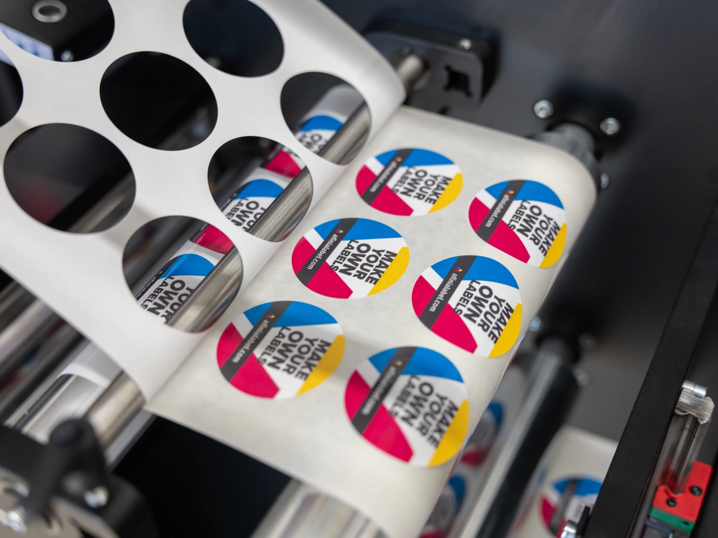 DLP-2200 Digital Label Press with Inline Rotary Finishing - Image 8